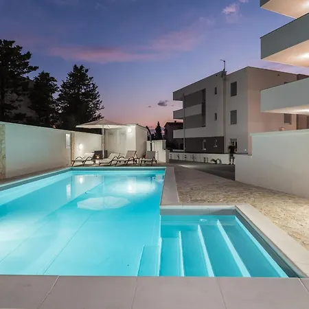 Villa Star 4 Luxury Apartment With A Pool Novalja Exterior photo