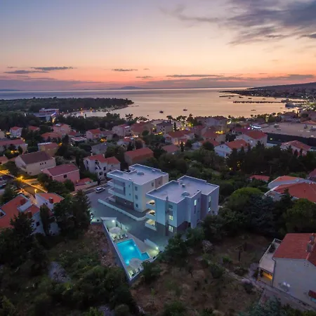 Villa Star 4 Luxury Apartment With A Pool Novalja Exterior photo