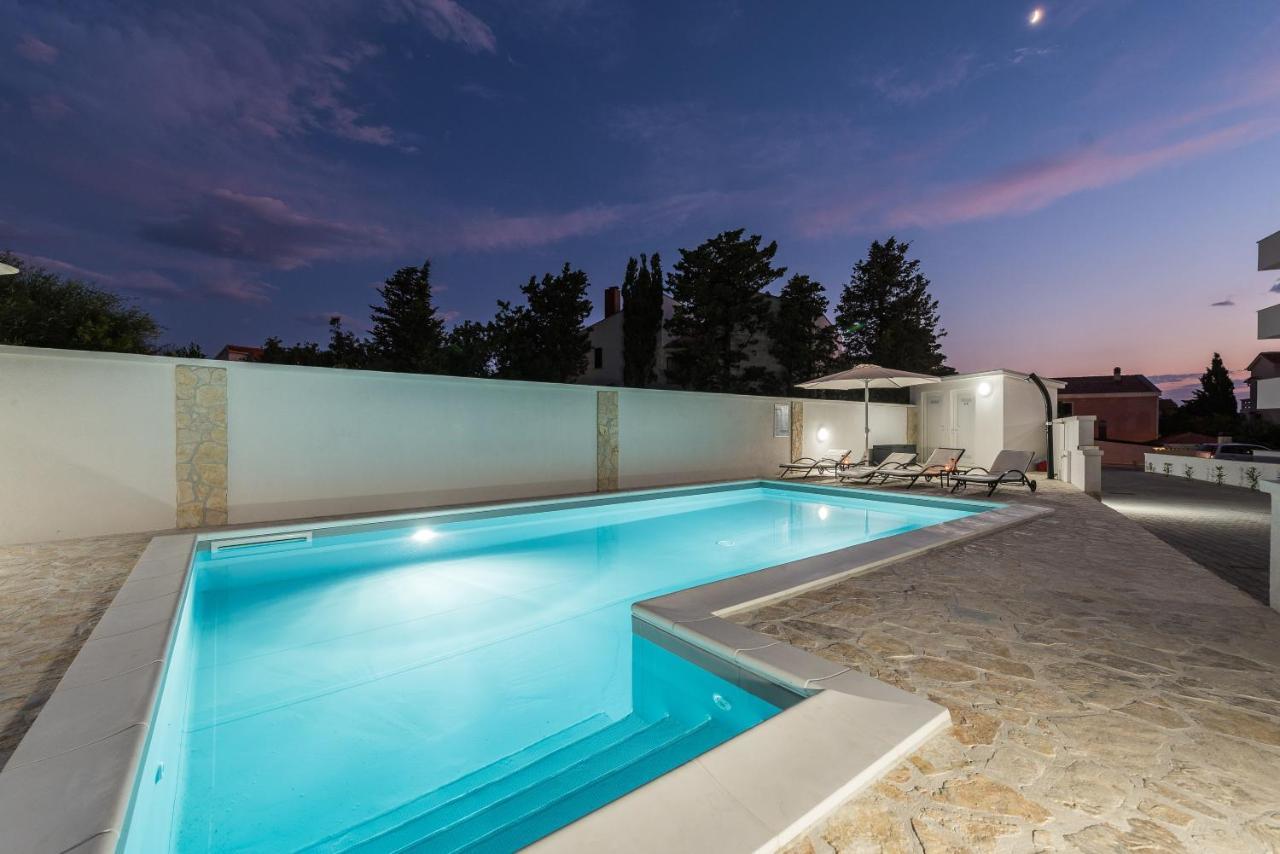 Star 4 Luxury With A Pool Novalja