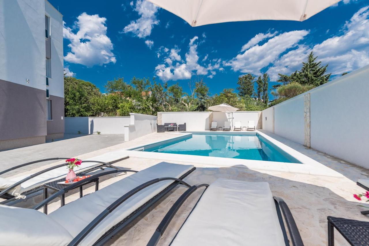 Apartament Star 4 Luxury With A Pool Novalja